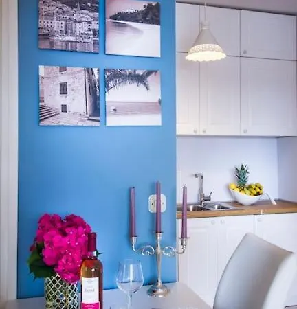 Charming One-bedroom Apartment, Old Town Located Apartment